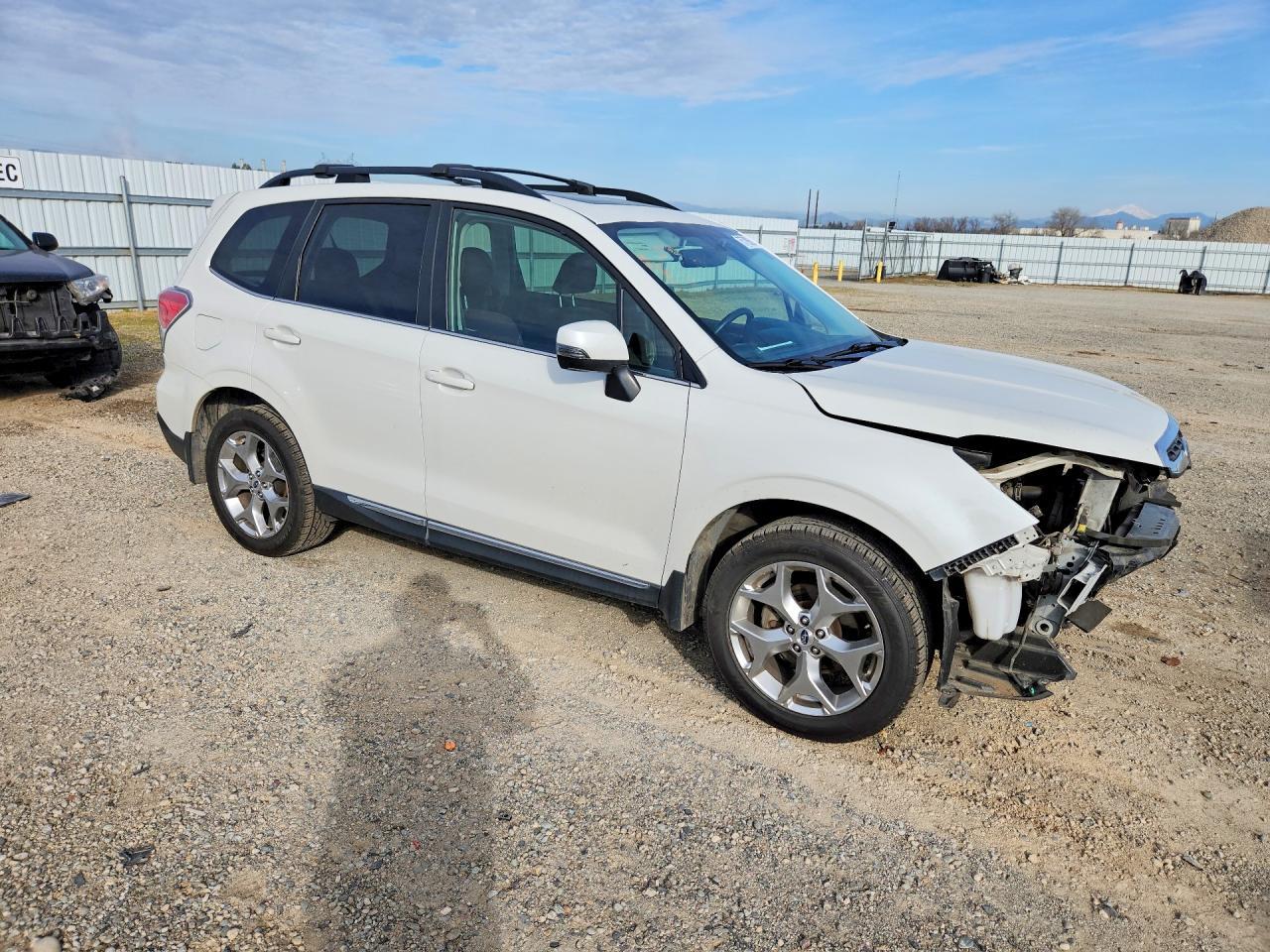2017 SUBARU FORESTER