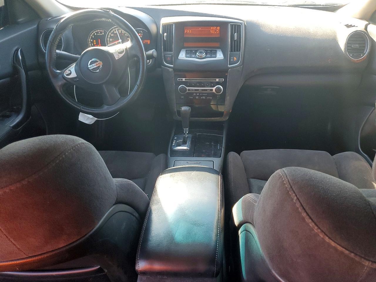 2009 NISSAN Maxima