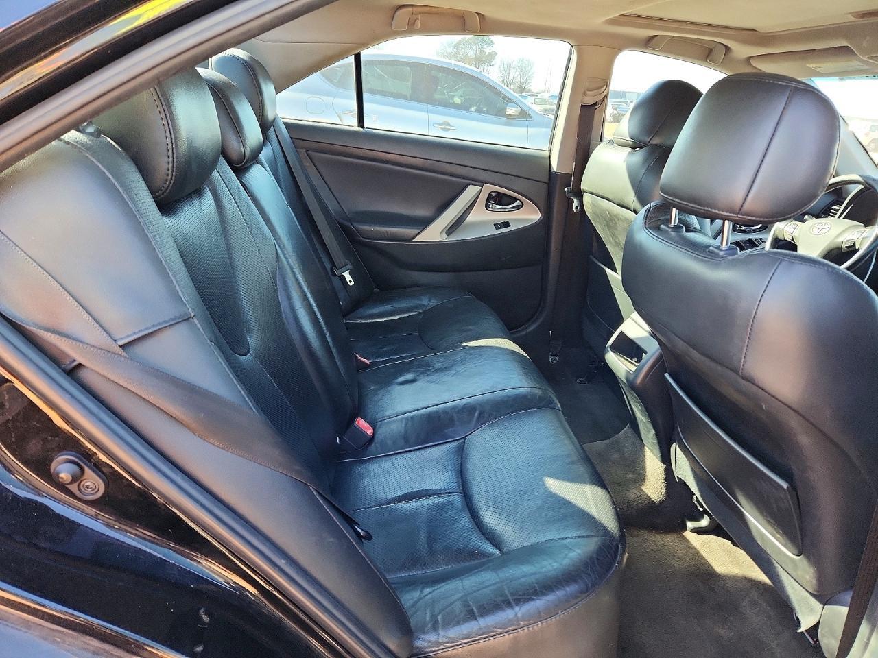 2011 TOYOTA CAMRY