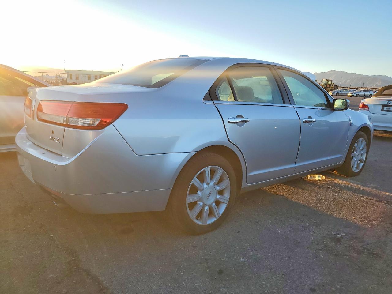 2012 LINCOLN MKZ
