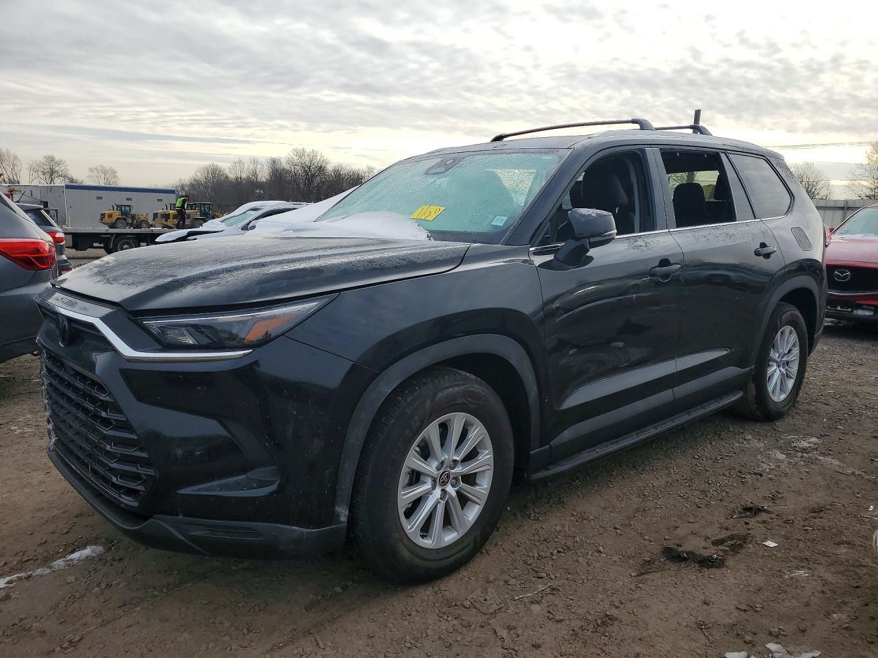2024 TOYOTA HIGHLANDER