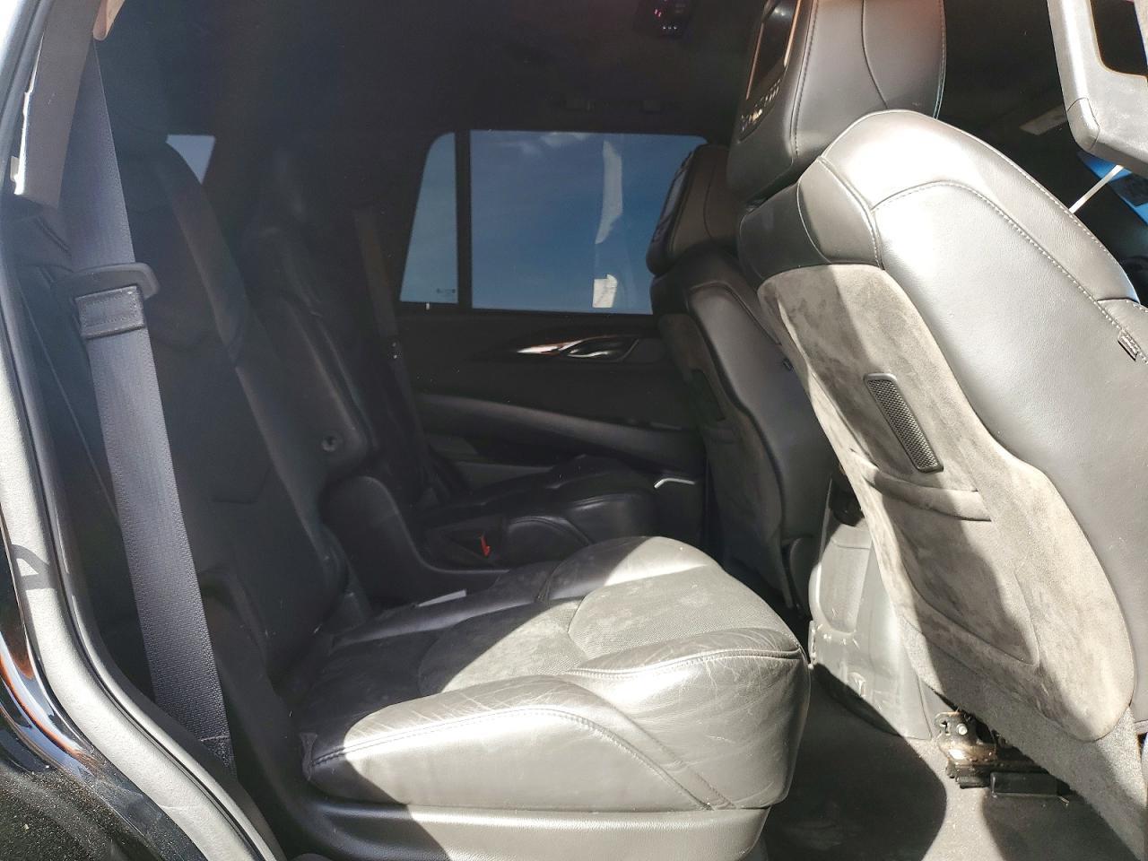 2019 CADILLAC ESCALADE