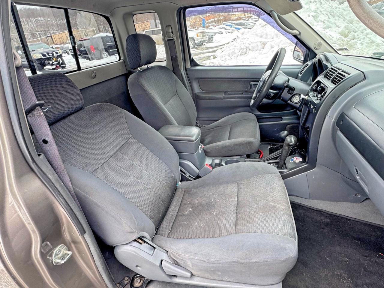 2004 NISSAN Frontier