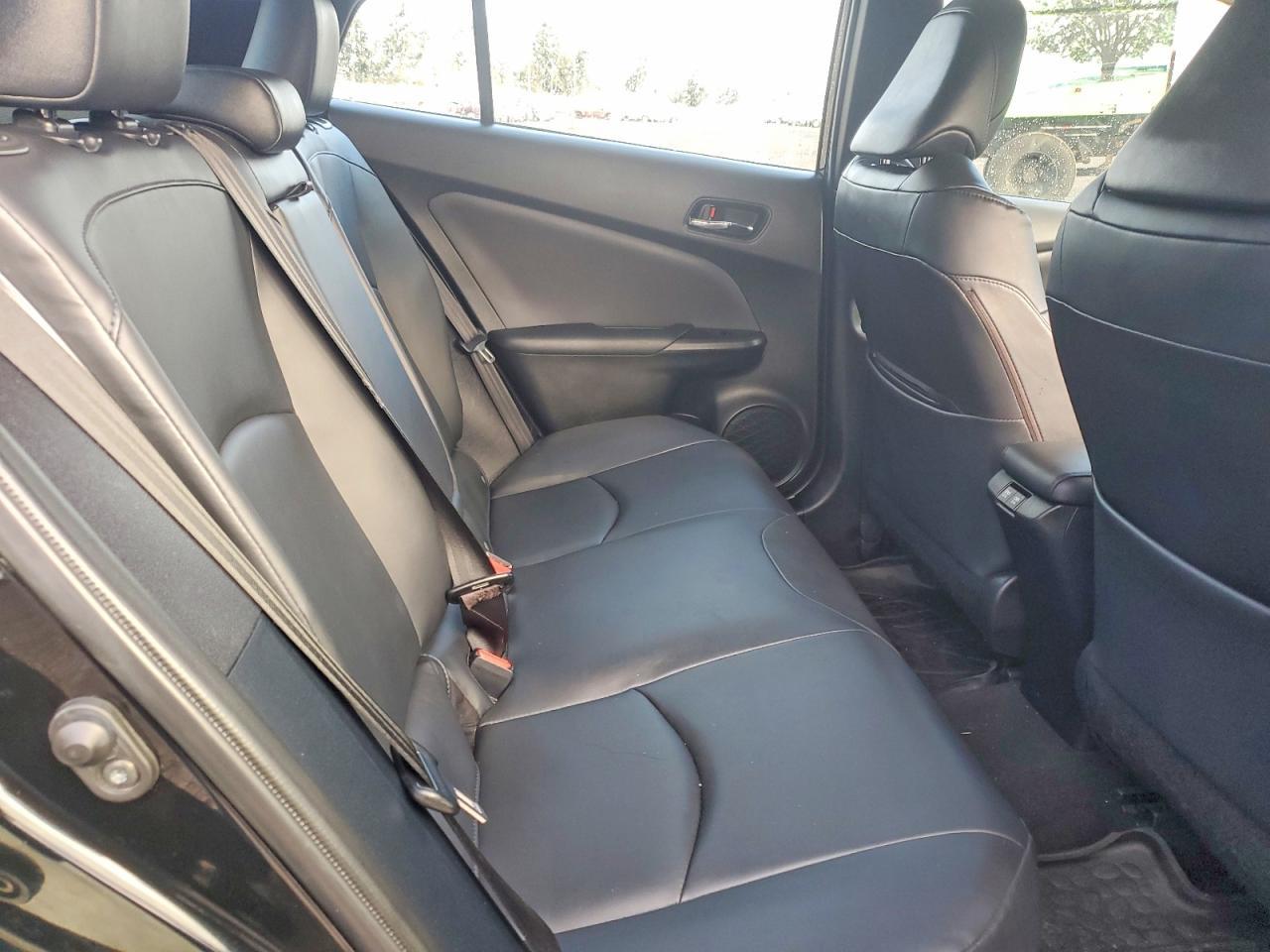 2022 TOYOTA PRIUS