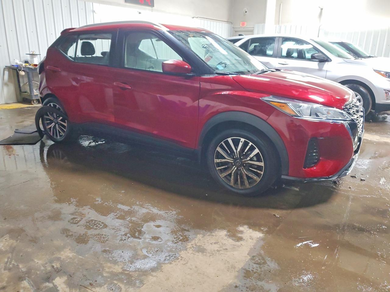 2022 NISSAN KICKS