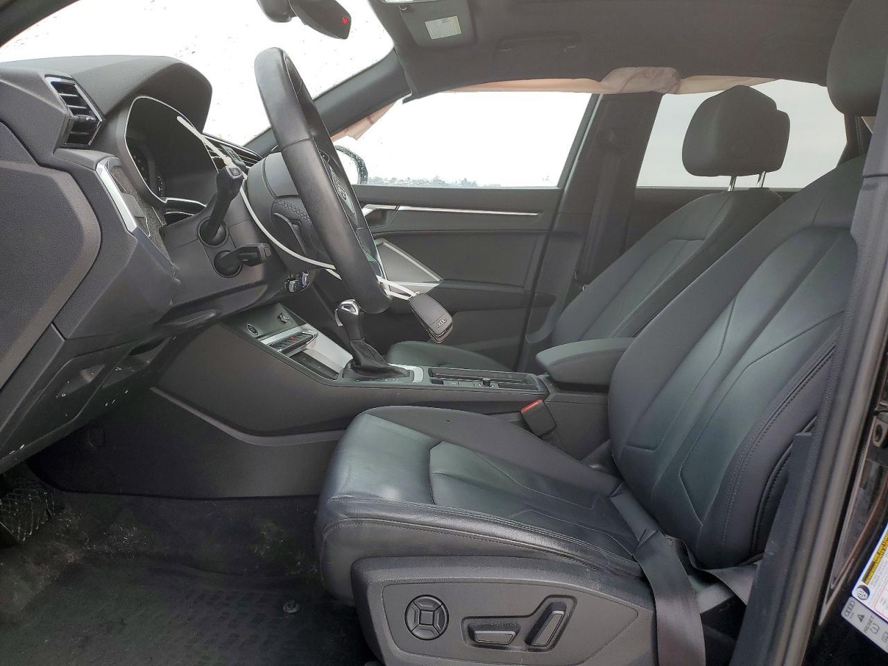 2022 AUDI Q3