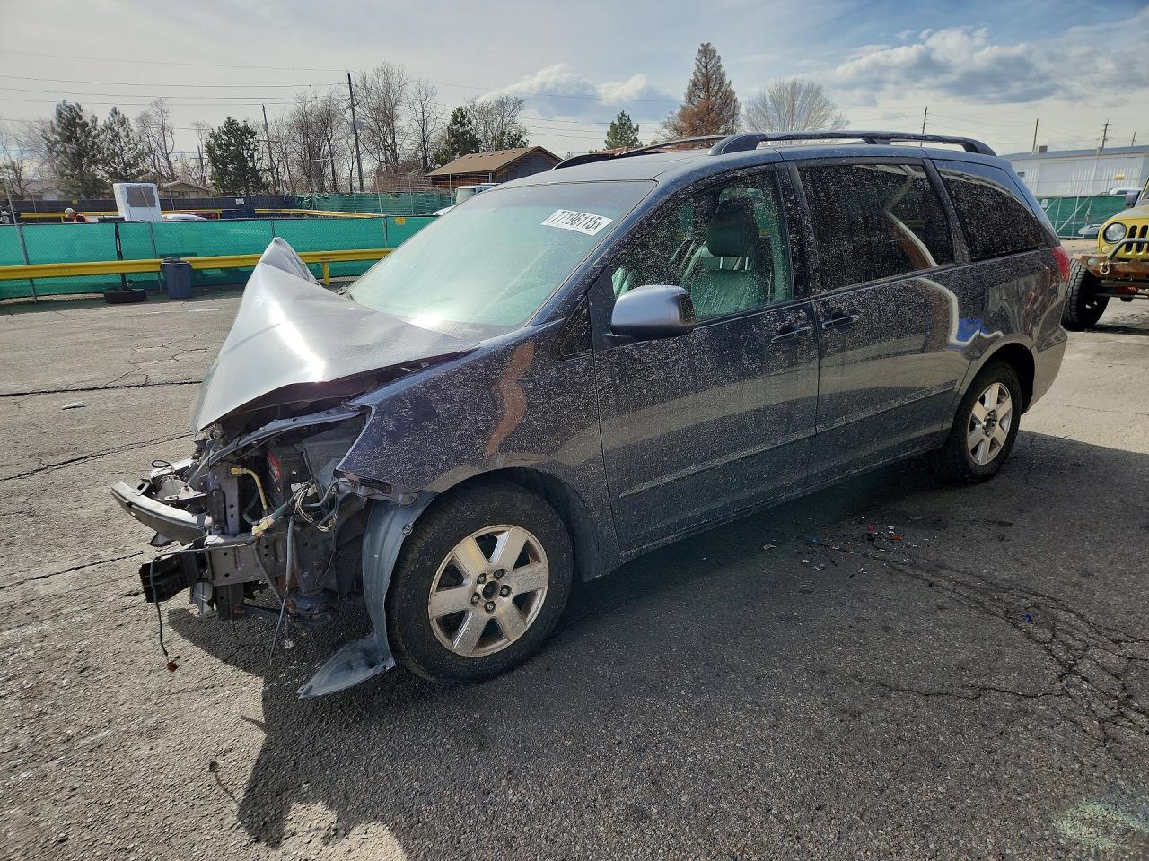 2008 TOYOTA SIENNA