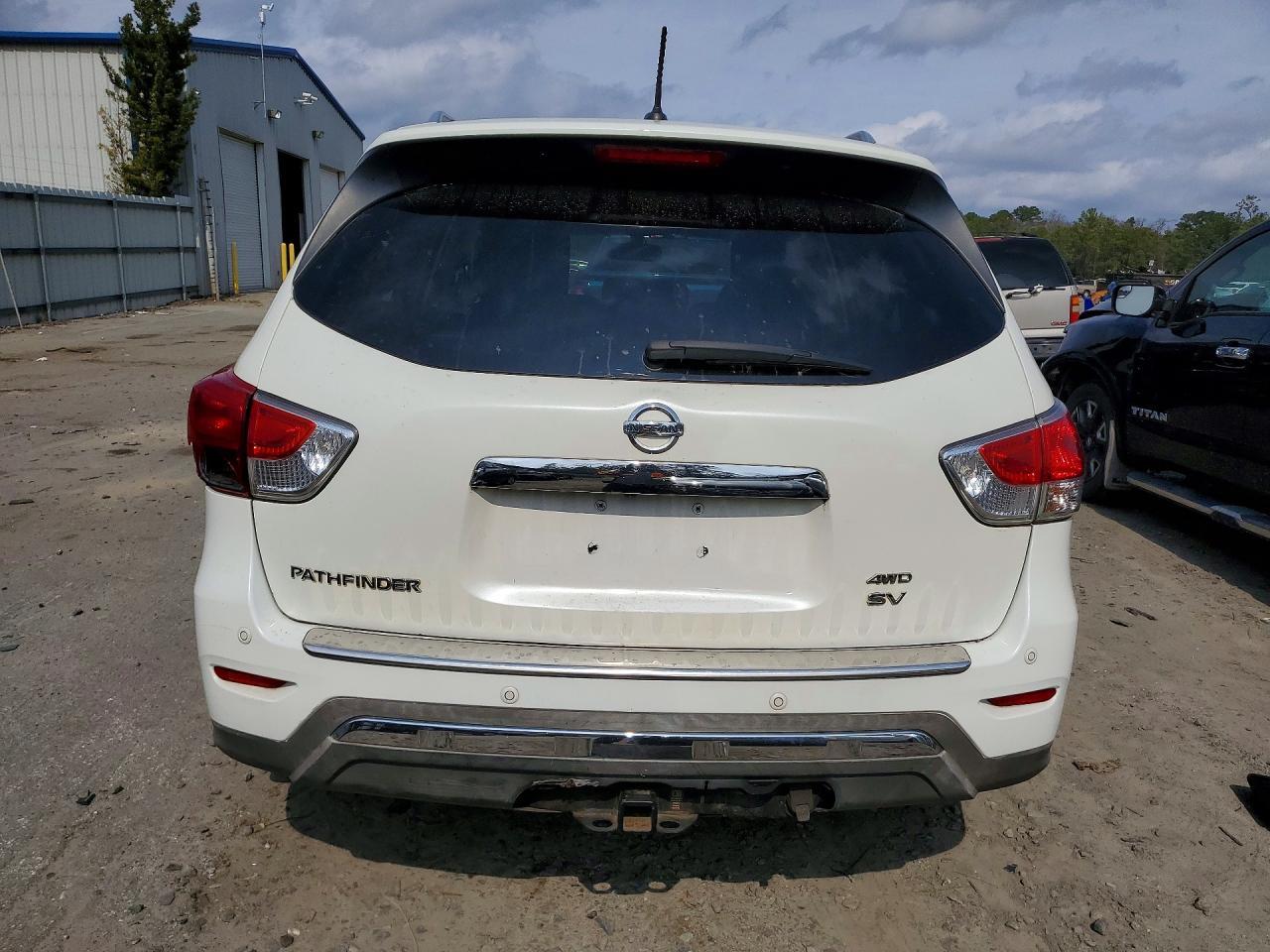 2016 NISSAN PATHFINDER