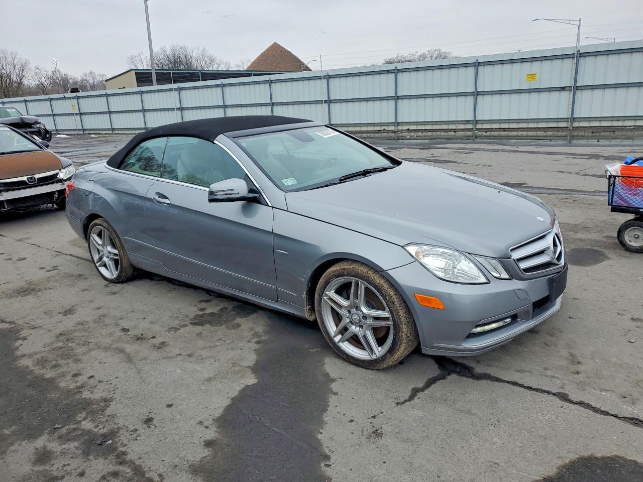 2012 MERCEDES-BENZ E-Class