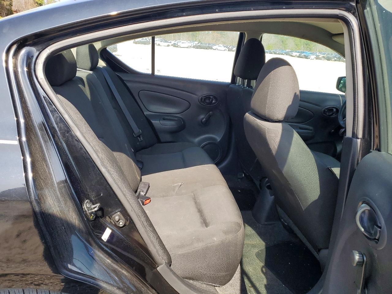 2019 NISSAN VERSA