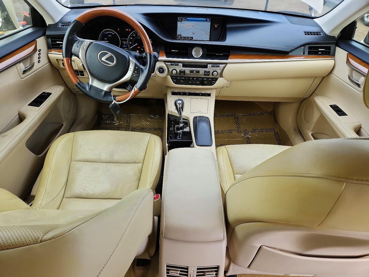 2015 LEXUS ES 300H