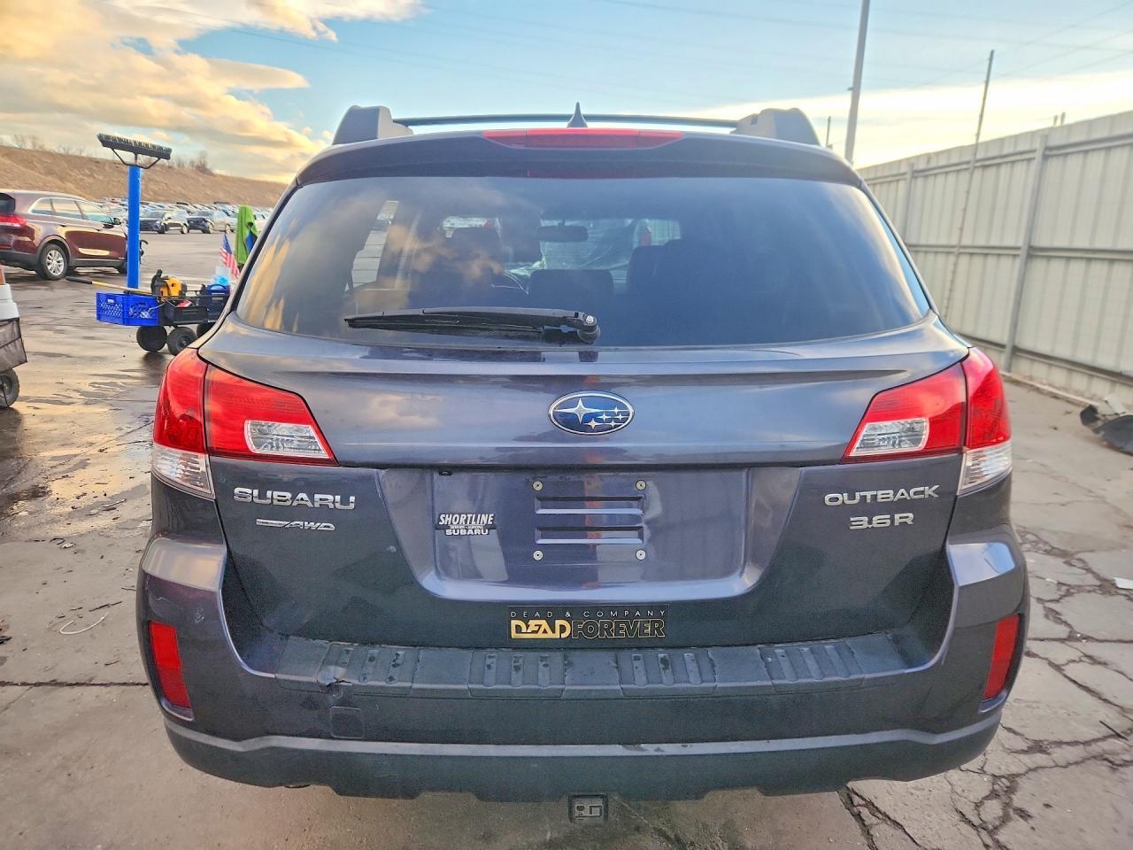 2013 SUBARU Outback