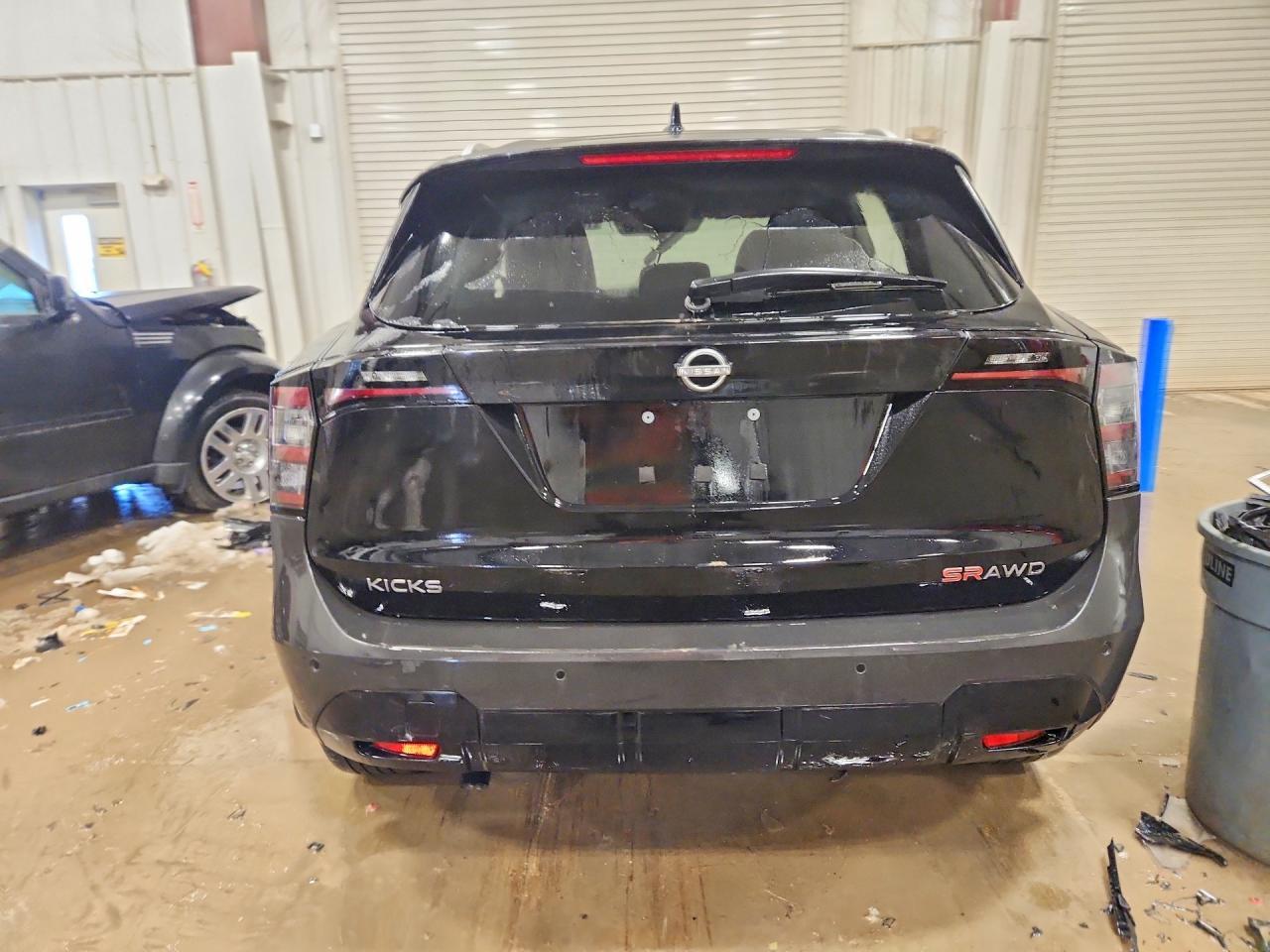 2025 NISSAN KICKS