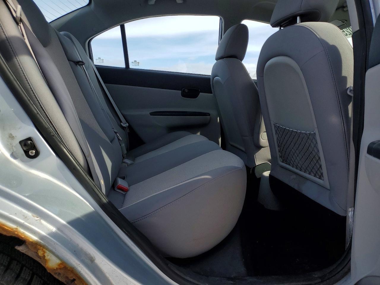 2010 HYUNDAI ACCENT