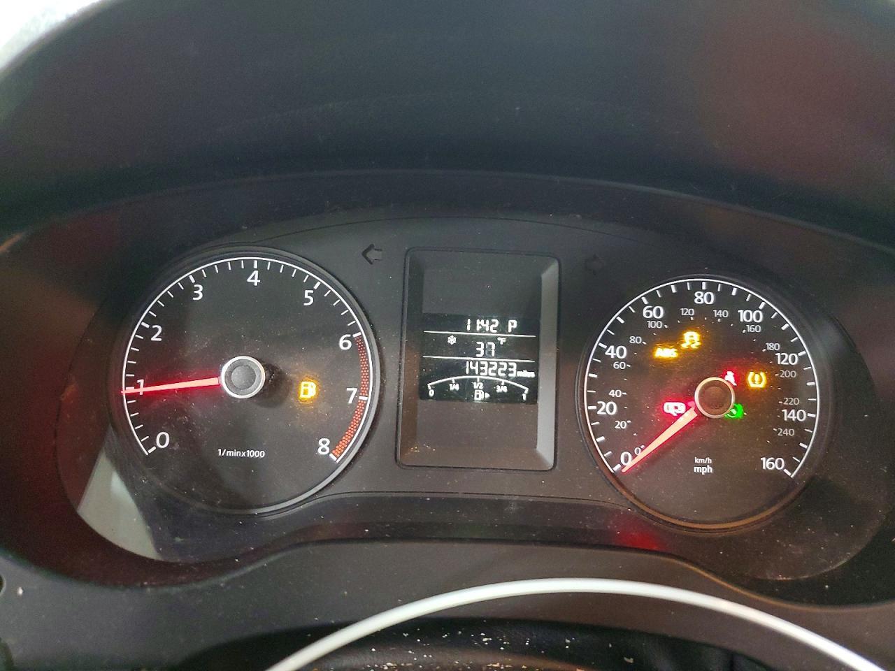 2013 VOLKSWAGEN JETTA