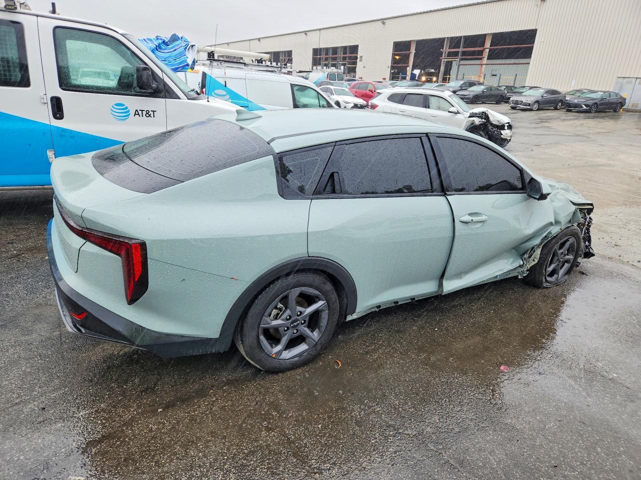 2025 KIA K4