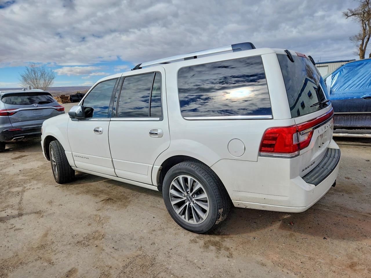 2015 LINCOLN Navigator
