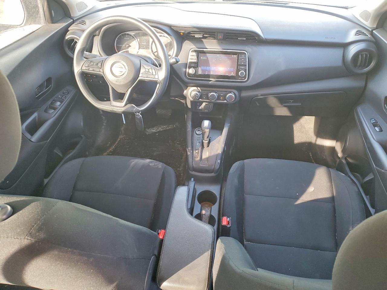2024 NISSAN KICKS