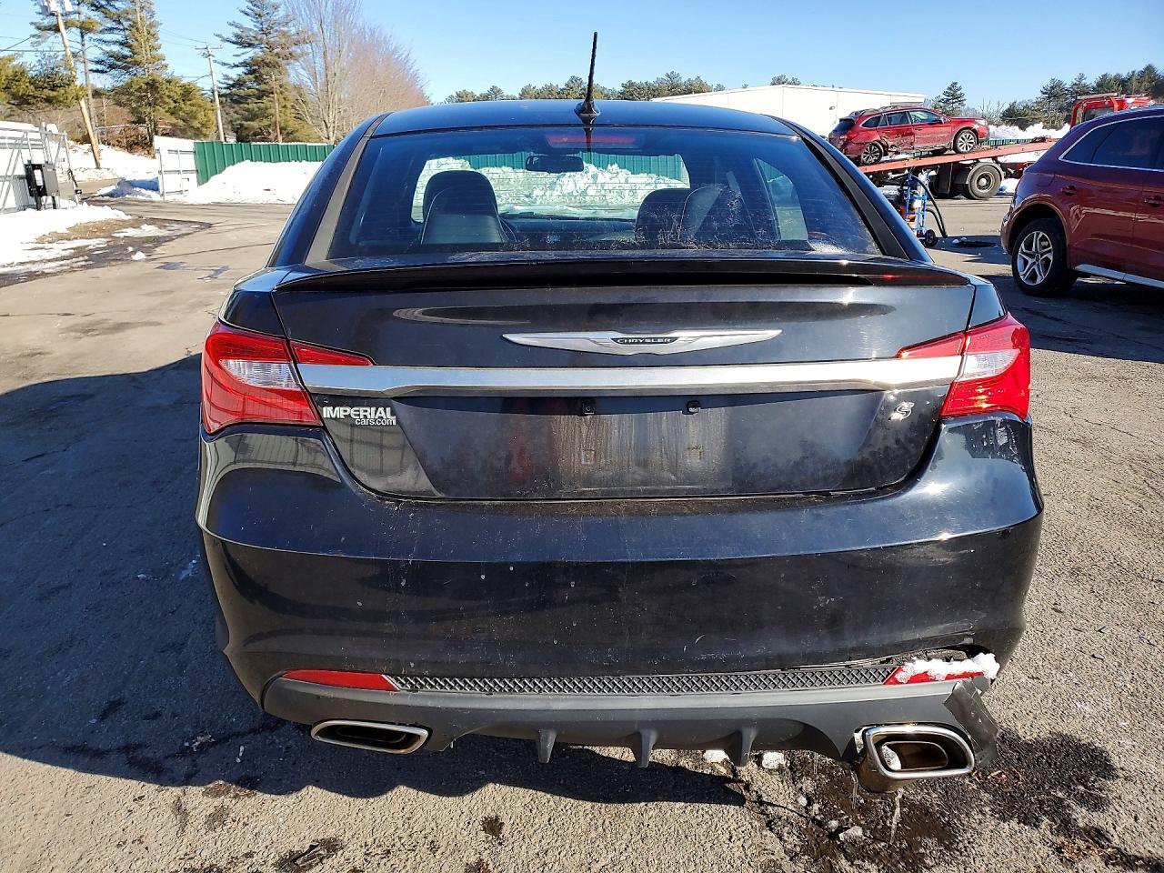 2013 CHRYSLER 200