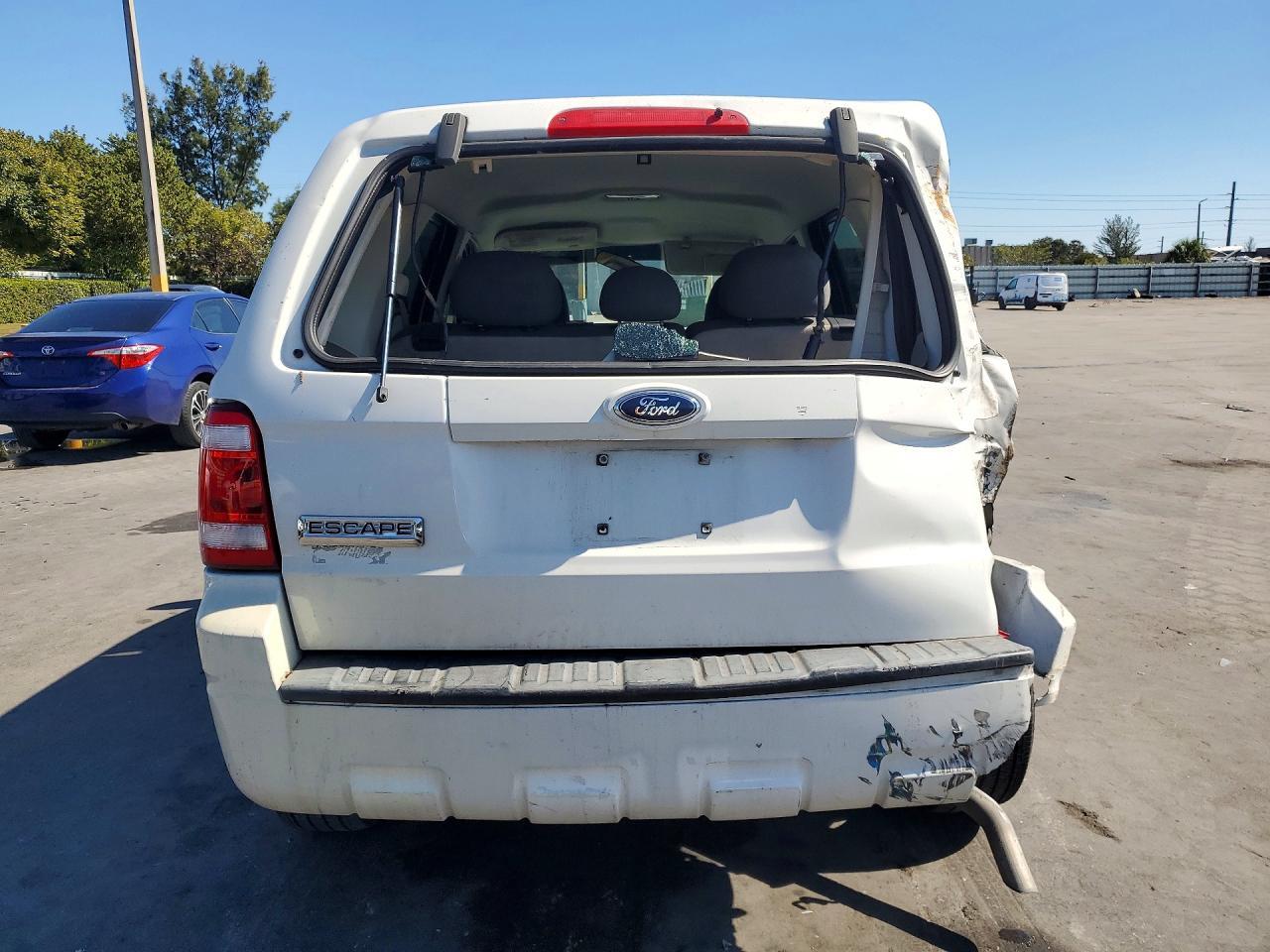 2009 FORD ESCAPE