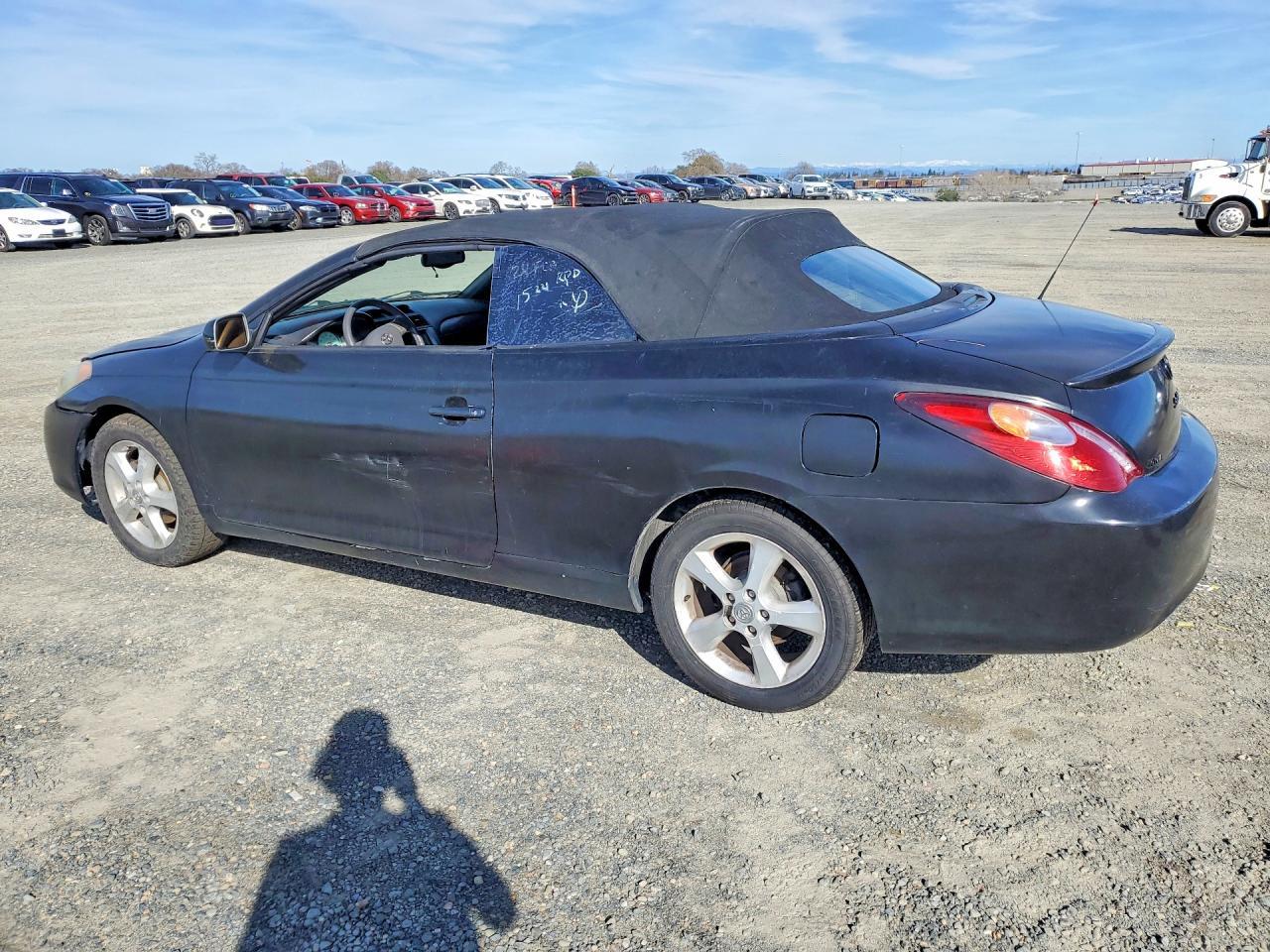 2004 TOYOTA CAMRY
