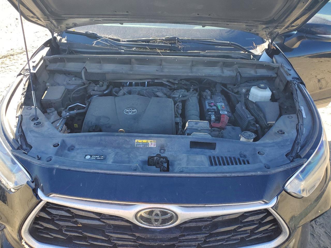 2022 TOYOTA HIGHLANDER