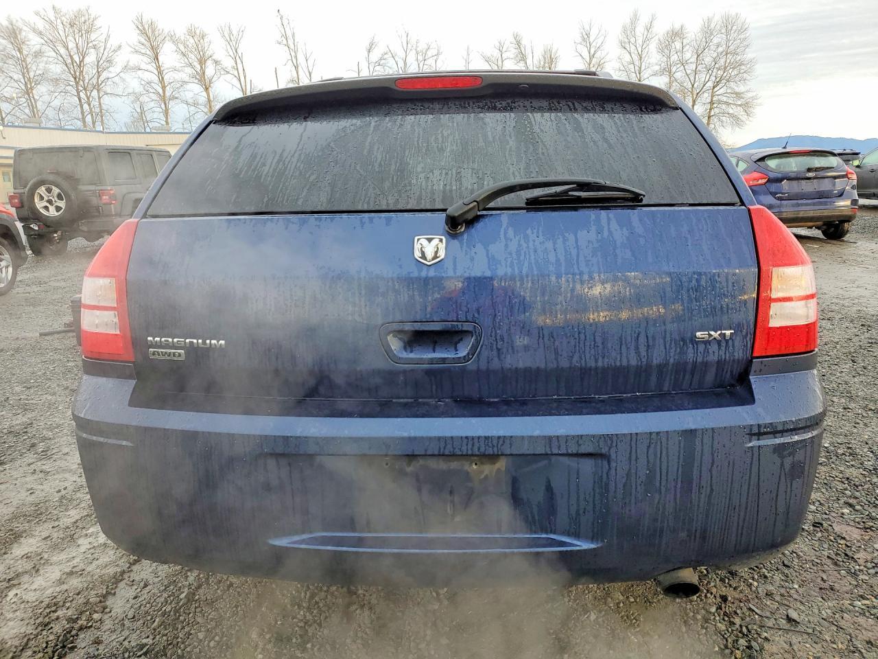 2005 DODGE MAGNUM