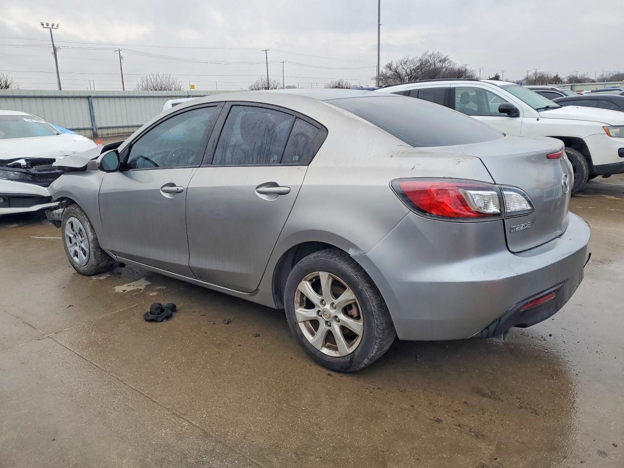 2010 MAZDA 3