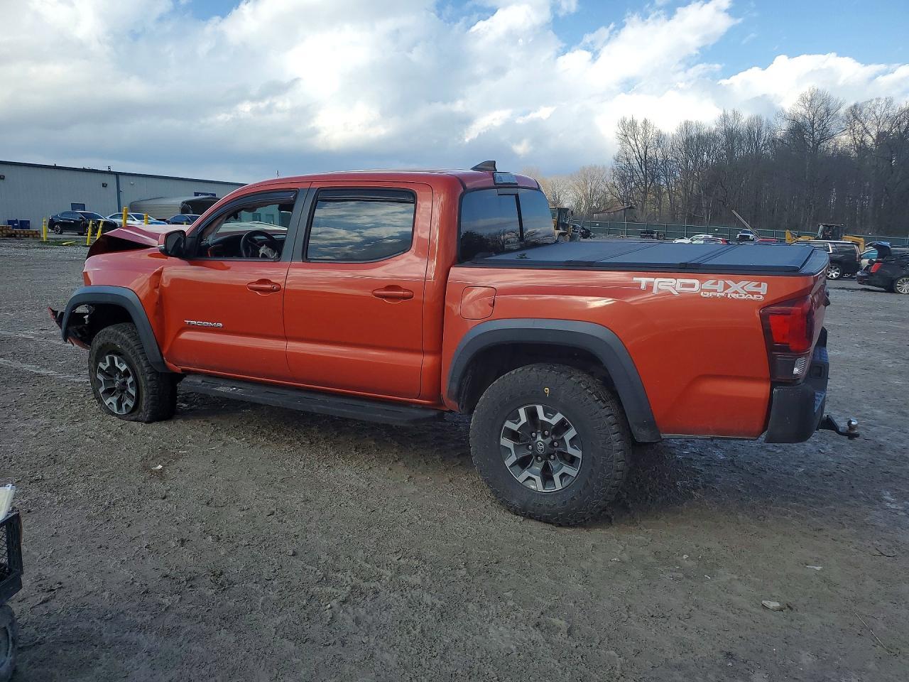 2018 TOYOTA TACOMA