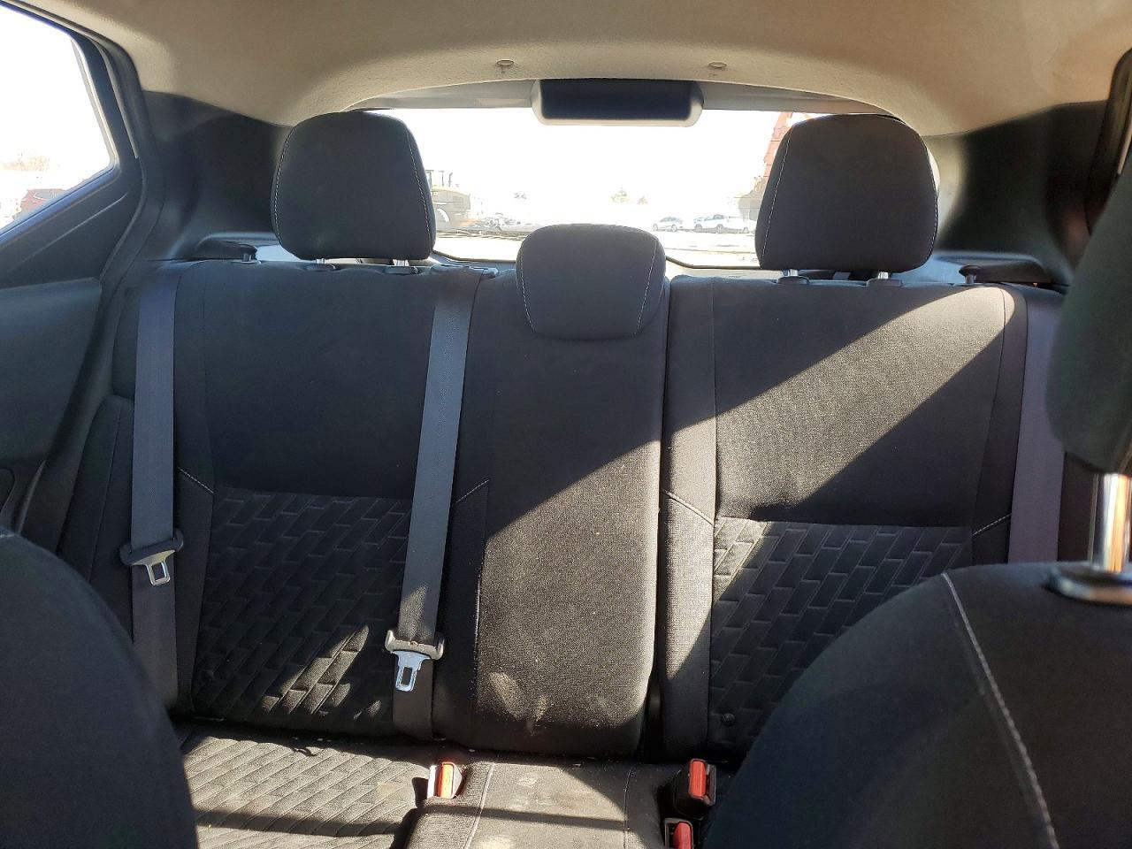 2021 NISSAN KICKS