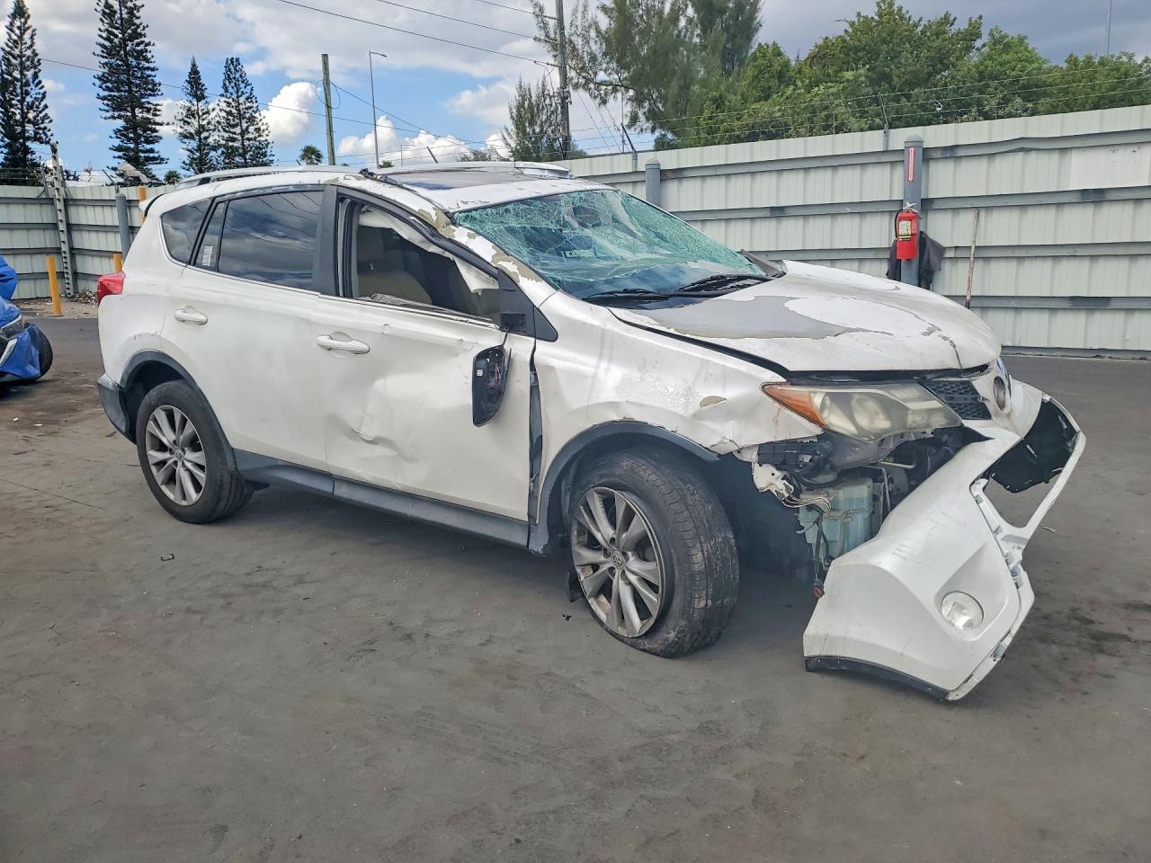 2014 TOYOTA RAV4