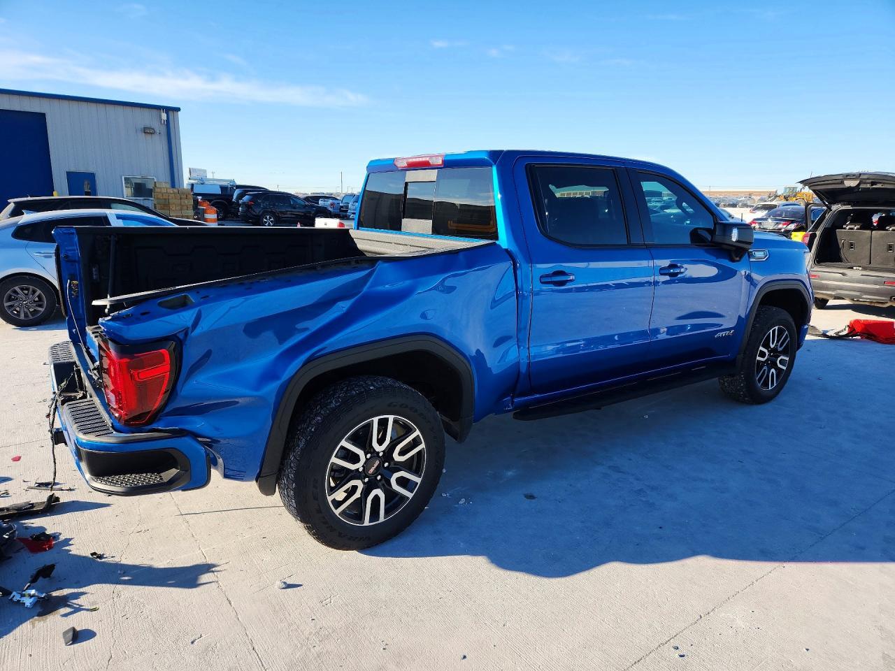 2023 GMC Sierra