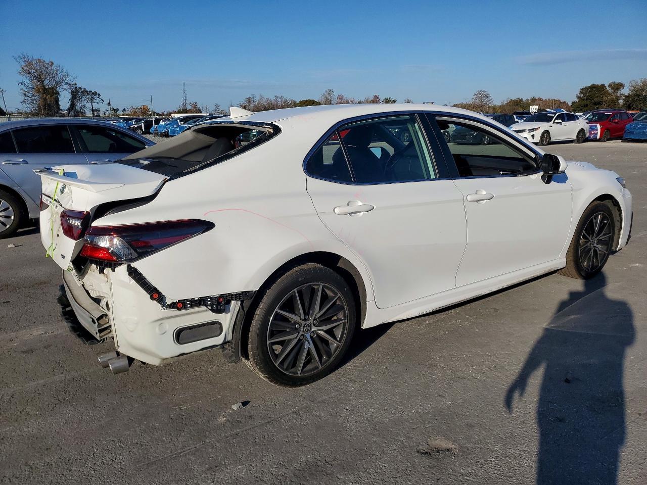 2023 TOYOTA CAMRY