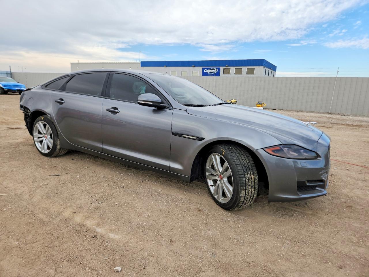 2016 JAGUAR Xj-Series