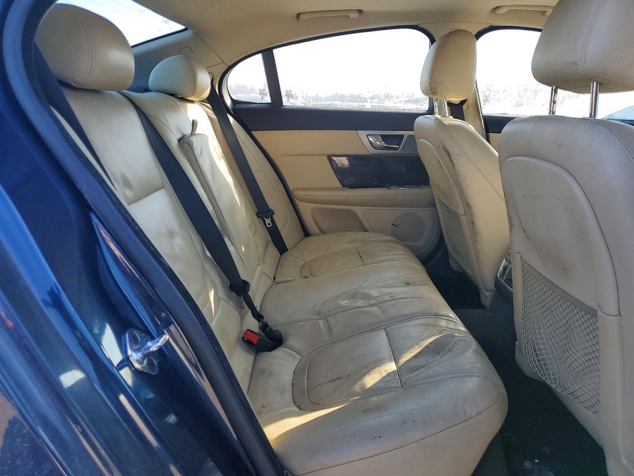 2013 JAGUAR XF