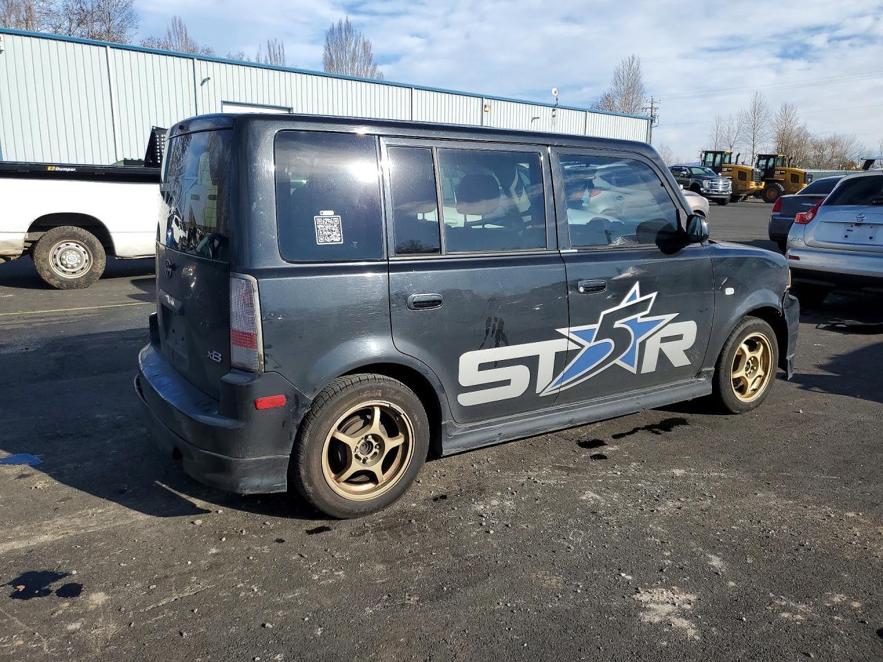 2004 TOYOTA SCION