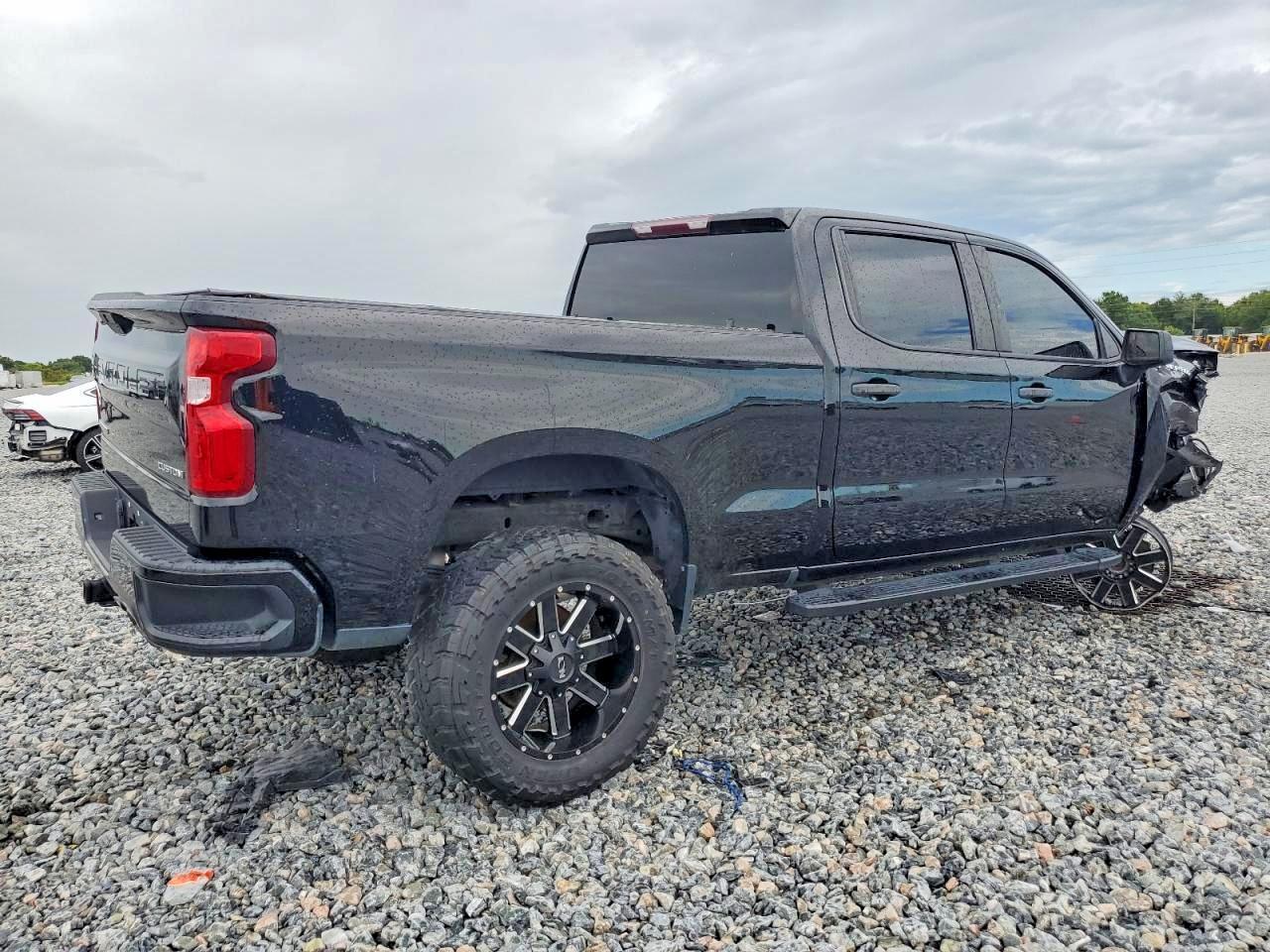 2021 CHEVROLET Silverado