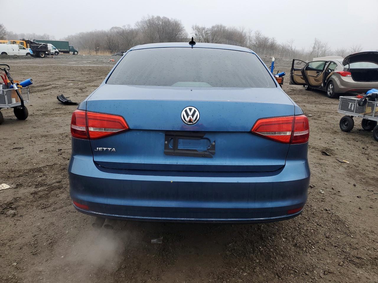 2015 VOLKSWAGEN JETTA