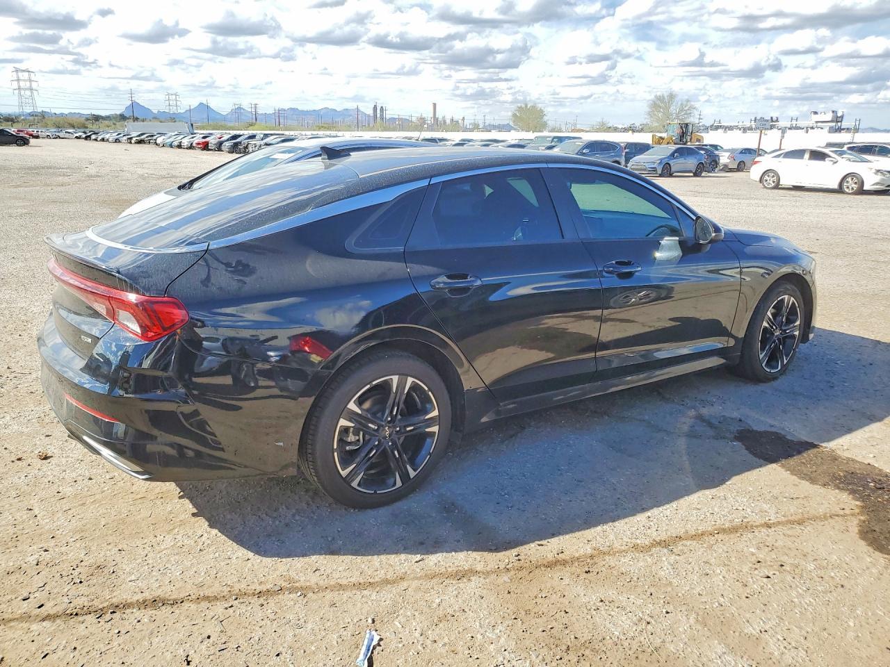 2023 KIA K5