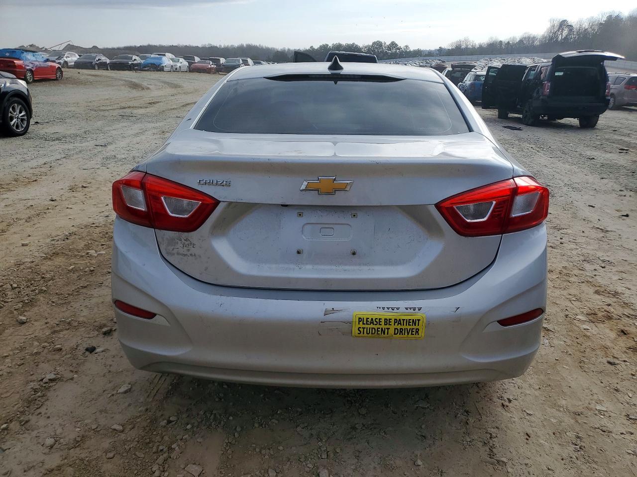 2016 CHEVROLET CRUZE