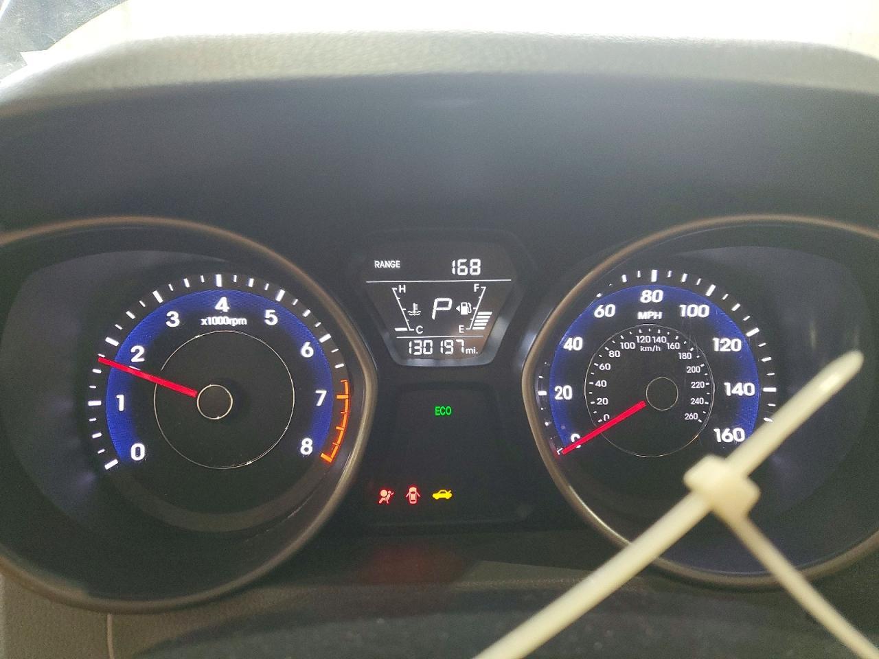 2016 HYUNDAI ELANTRA