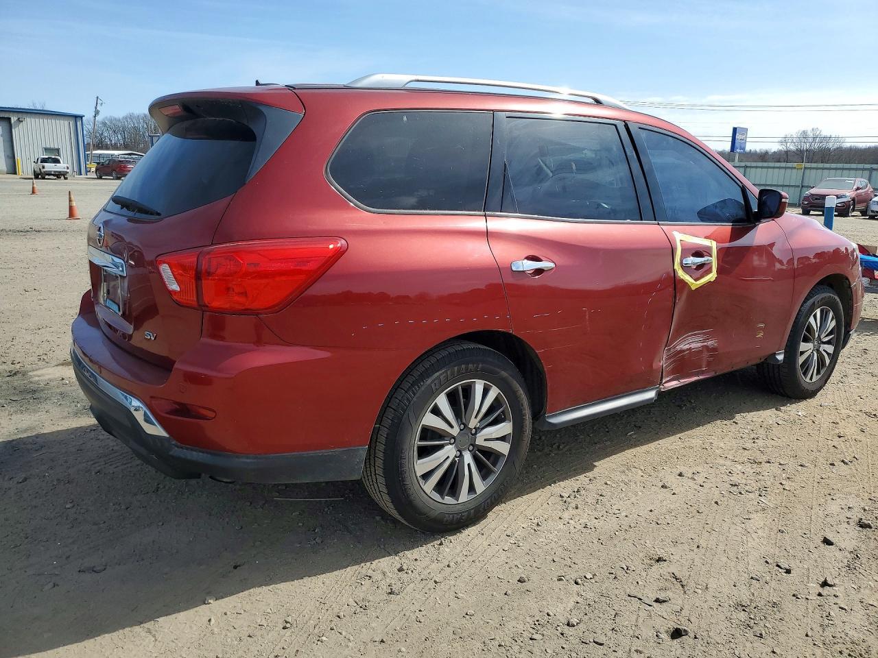 2017 NISSAN PATHFINDER