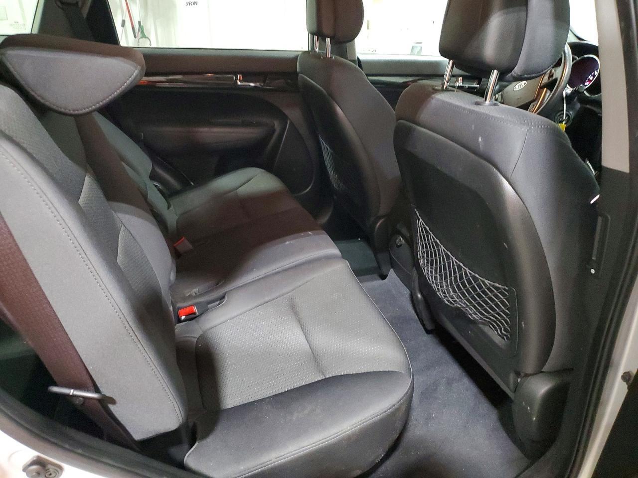 2011 KIA SORENTO