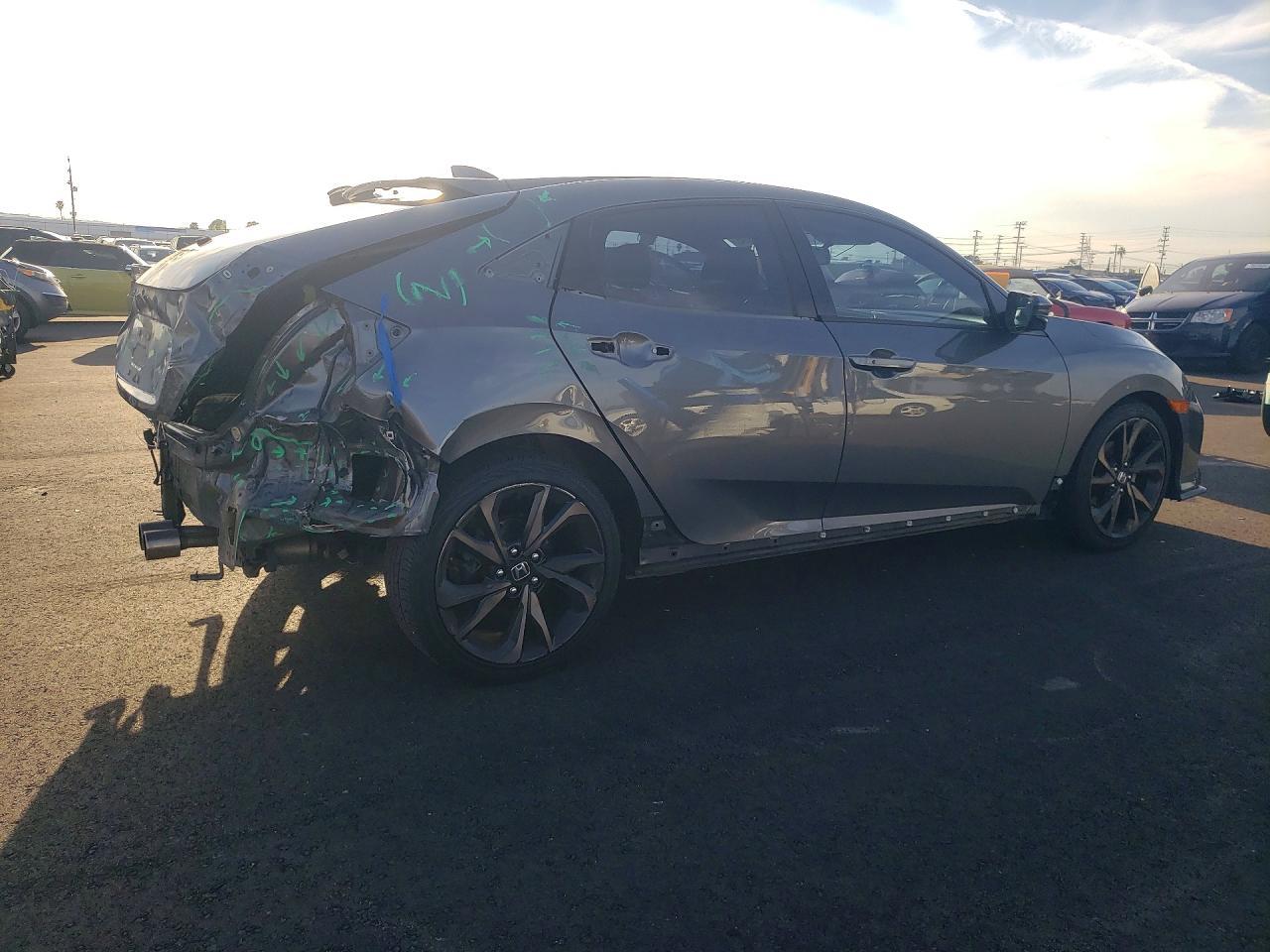 2018 HONDA CIVIC