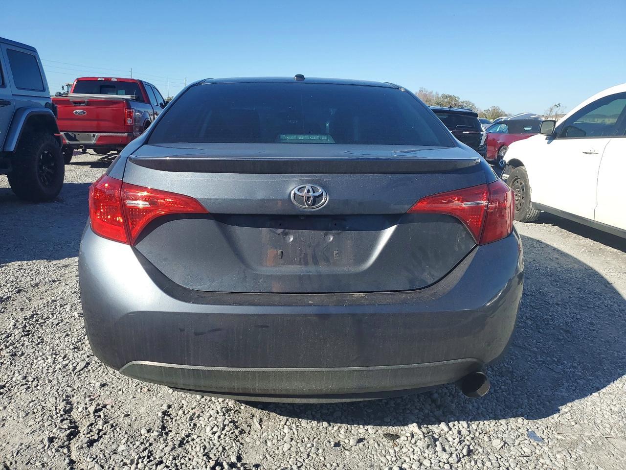 2017 TOYOTA COROLLA