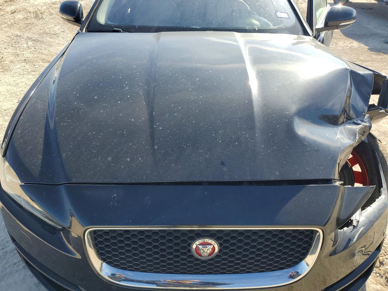2018 JAGUAR XE