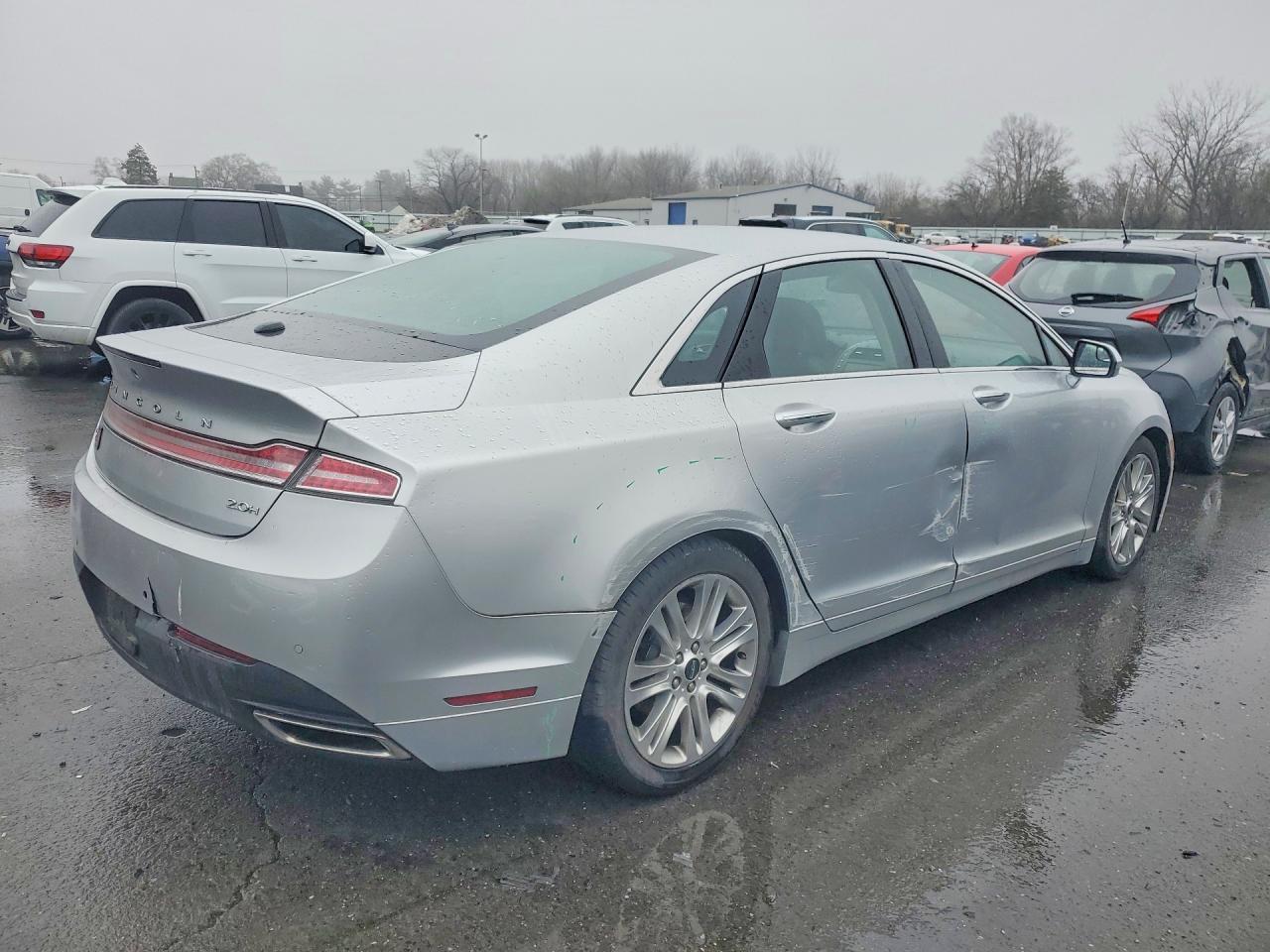 2016 LINCOLN MKZ