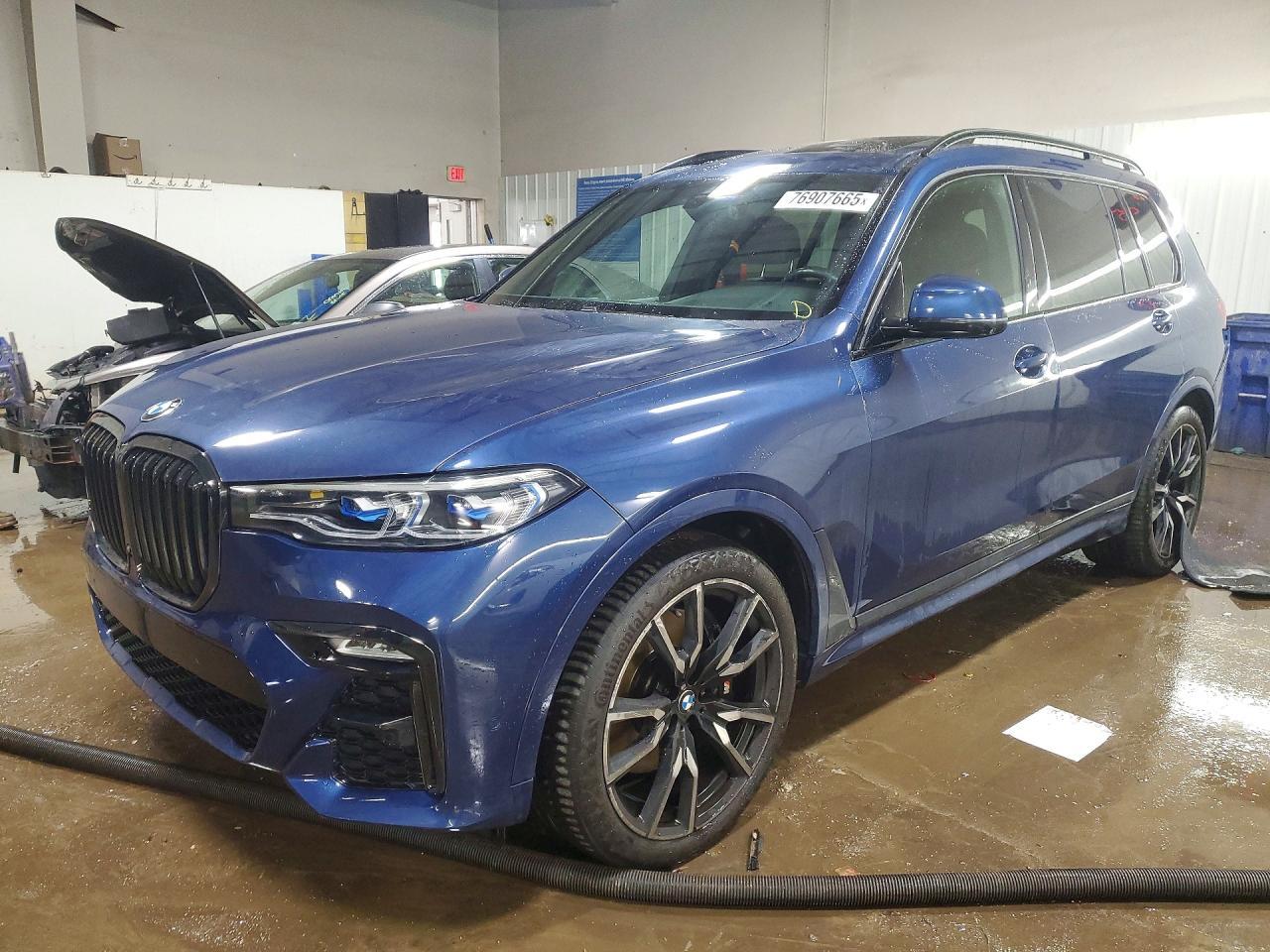2021 BMW X7