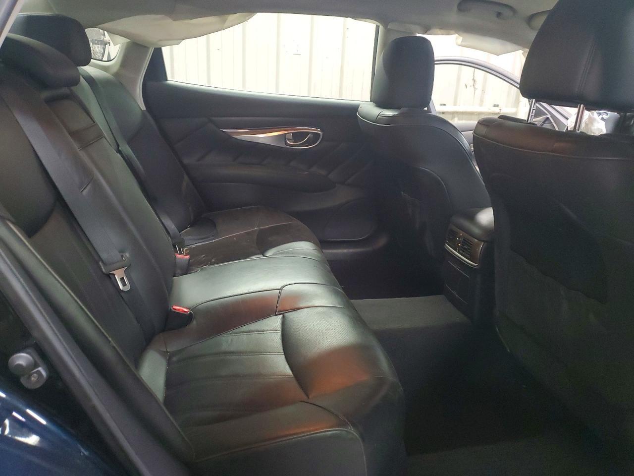 2017 INFINITI Q70