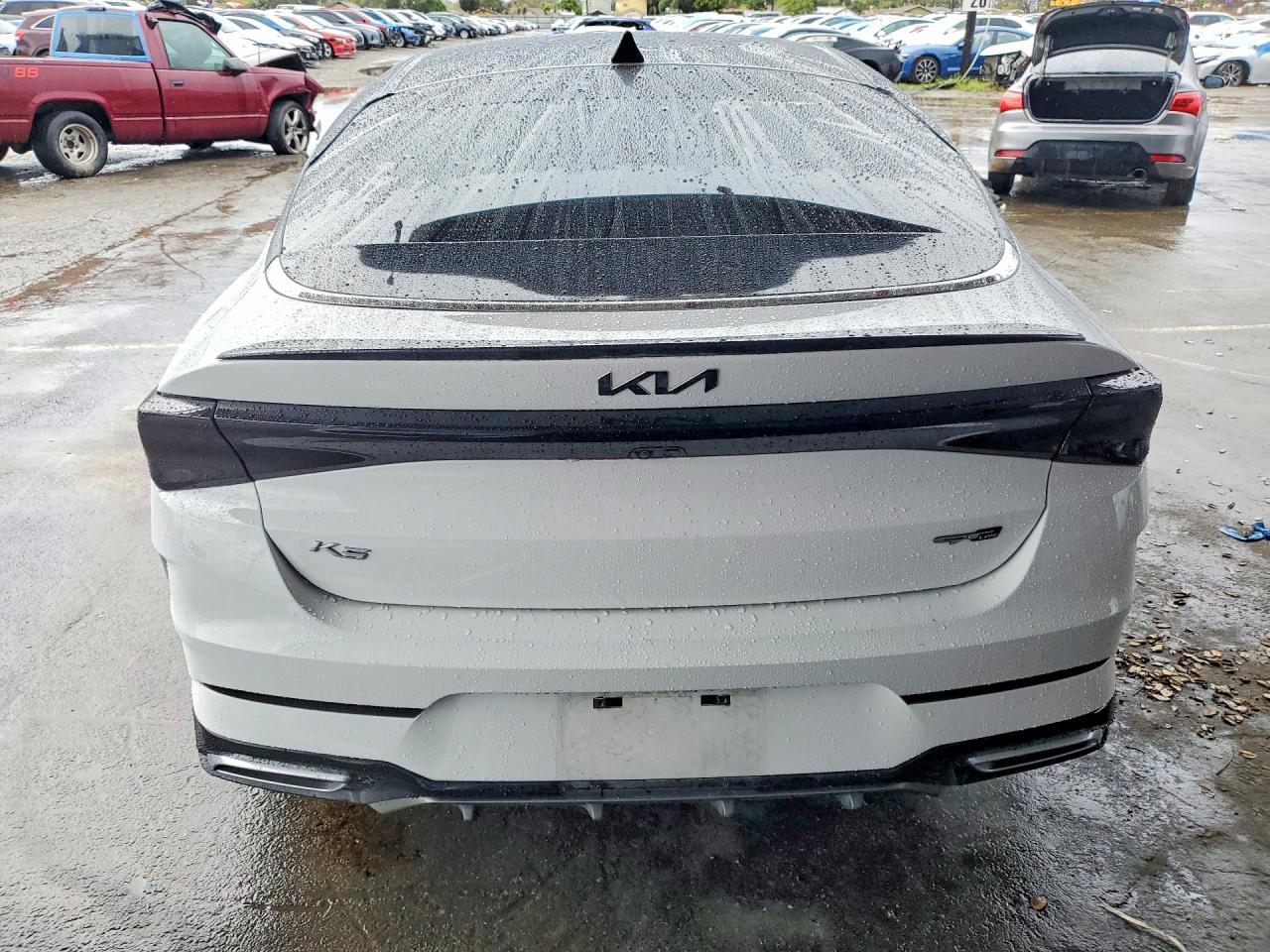 2022 KIA K5